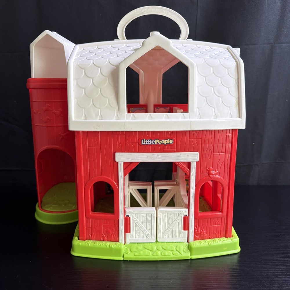 Fisher Price Little People Animal Friends Farm Barn Silo W/ Working Sound